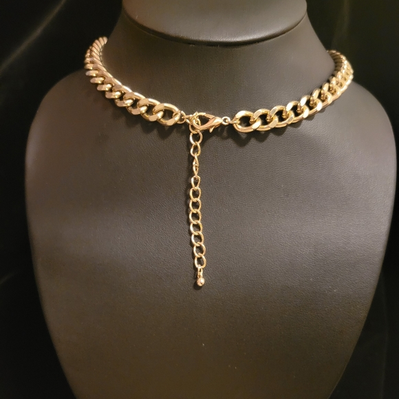 Vintage Thick Gold Chain Necklace - Picture 3 of 3